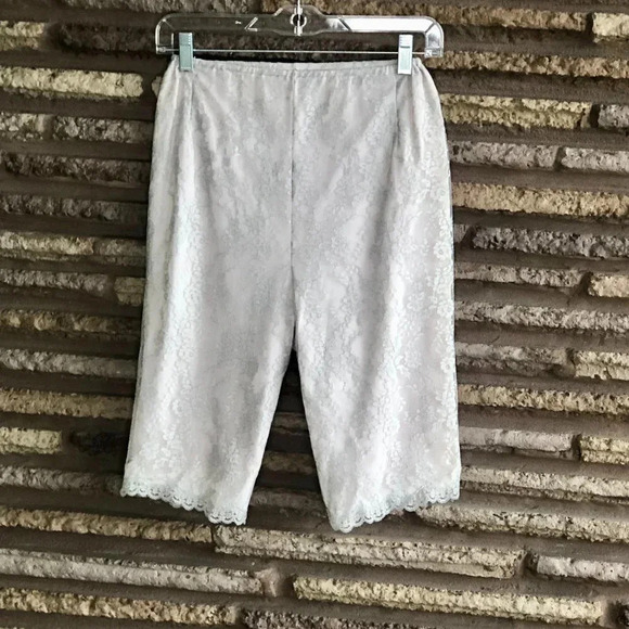 Van Raalte Vintage 60s Lace Bloomers Pettipants USA Made Size 5 Small - Picture 1 of 6